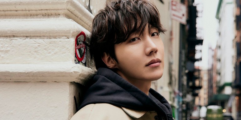 BTS' J-Hope Begins Military Enlistment Process, BigHit Seeks ARMY's Love  And Support For Rapper